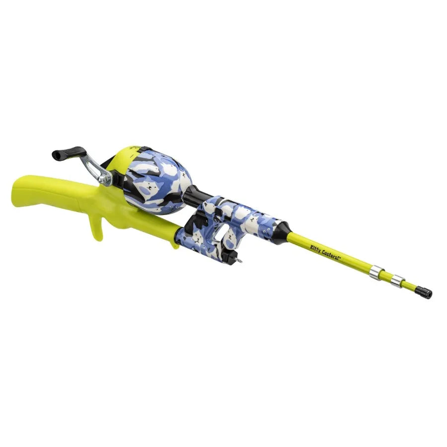 Caterpillarstyle interactive cat toy with camouflage design for tanglefree play retractable feature for easy storage includes t